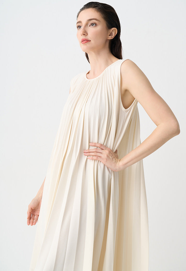 Choice Solid Maxi Pleated Sleeveless Dress Cream