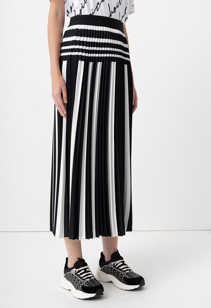 Choice Allover Contrast Printed Pleated Skirt Black