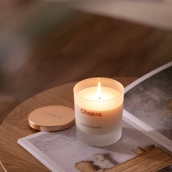 Chakra Scented Candle 200 G - Enchanting Oud Oud
