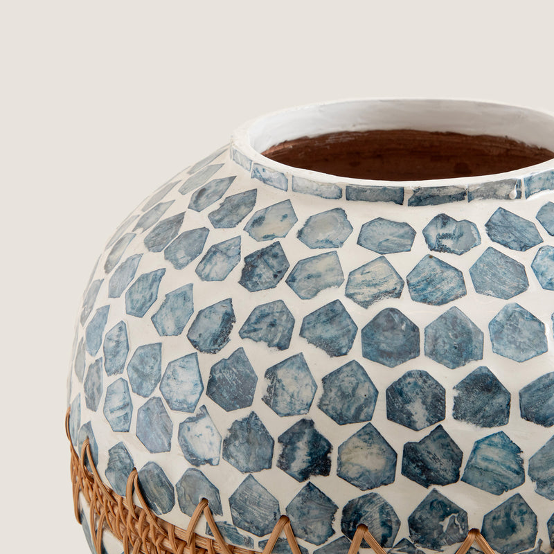 Chakra Hanoi Capiz Vase 26 Cm White