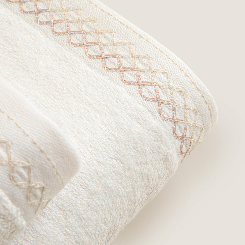 Chakra Mardille Towel 50X90 Cm Ecru