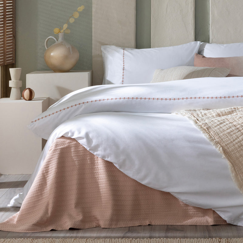 Chakra Florissa Duvet Cover Set Sng White