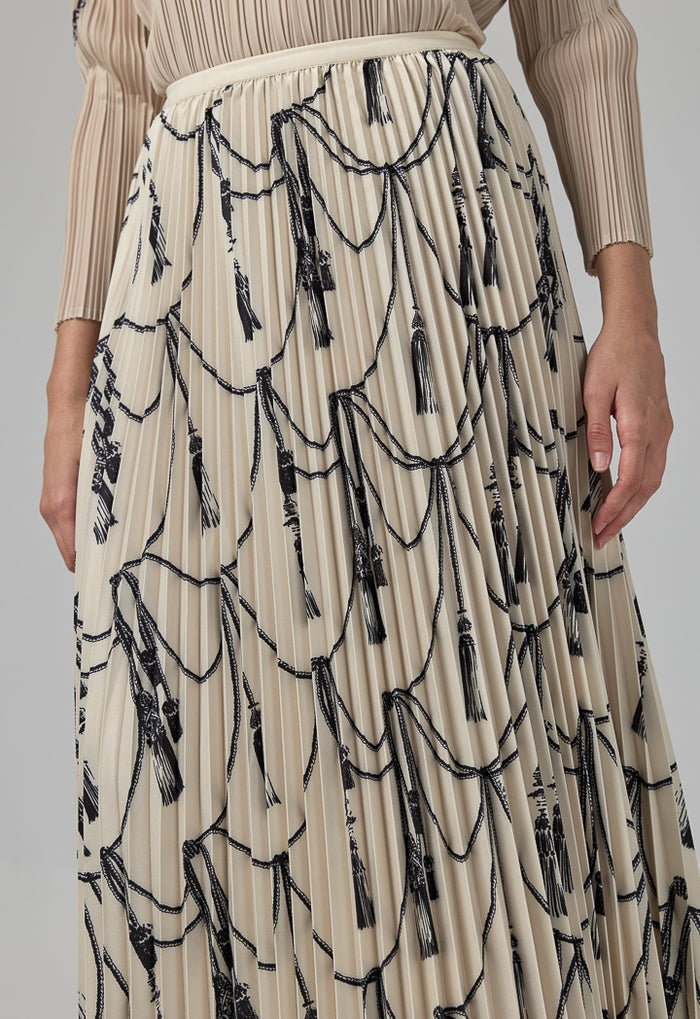 Choice All Over Printed Pleated Skirt Beige – Wardrobe
