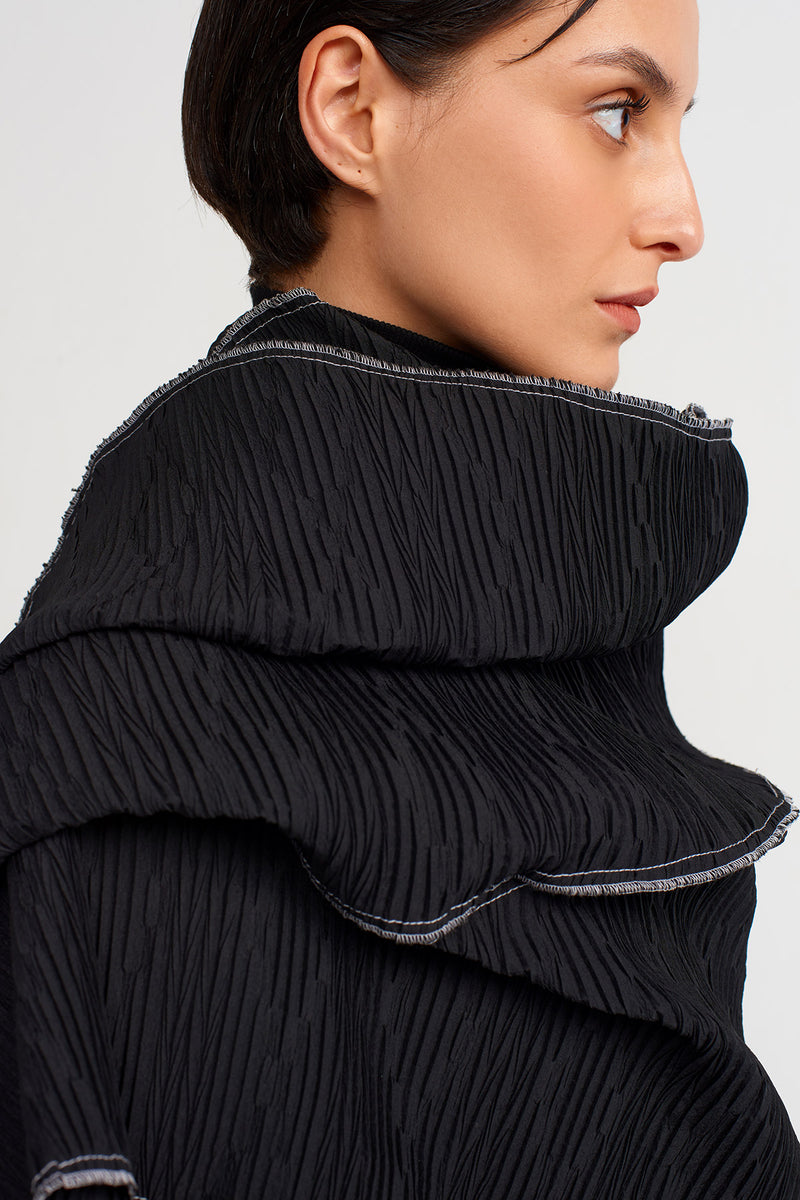 Nu Stitched Detail Pleated Shawl Black/Offwhite