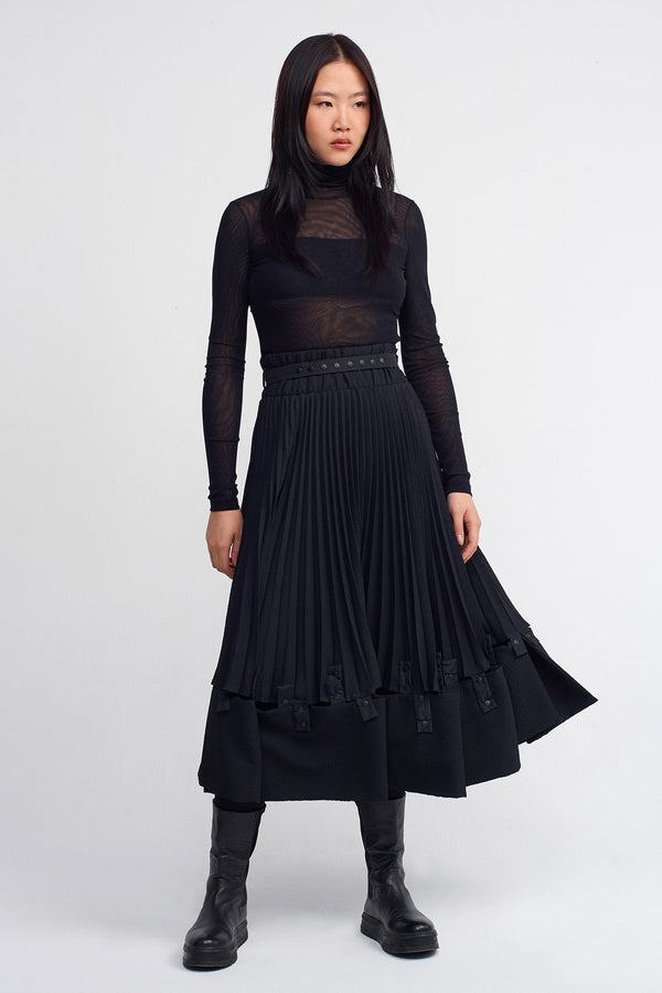 NU Snap Detail Pleated Skirt Black