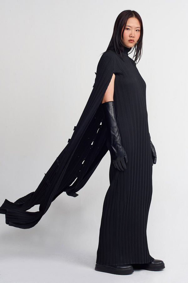 Nu Snap Detail Pleated Cape Dress Black