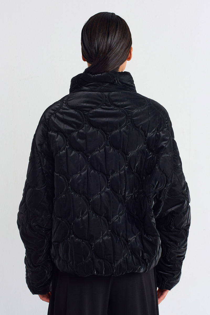 Nu Droplet Quilted Short Jacket Black