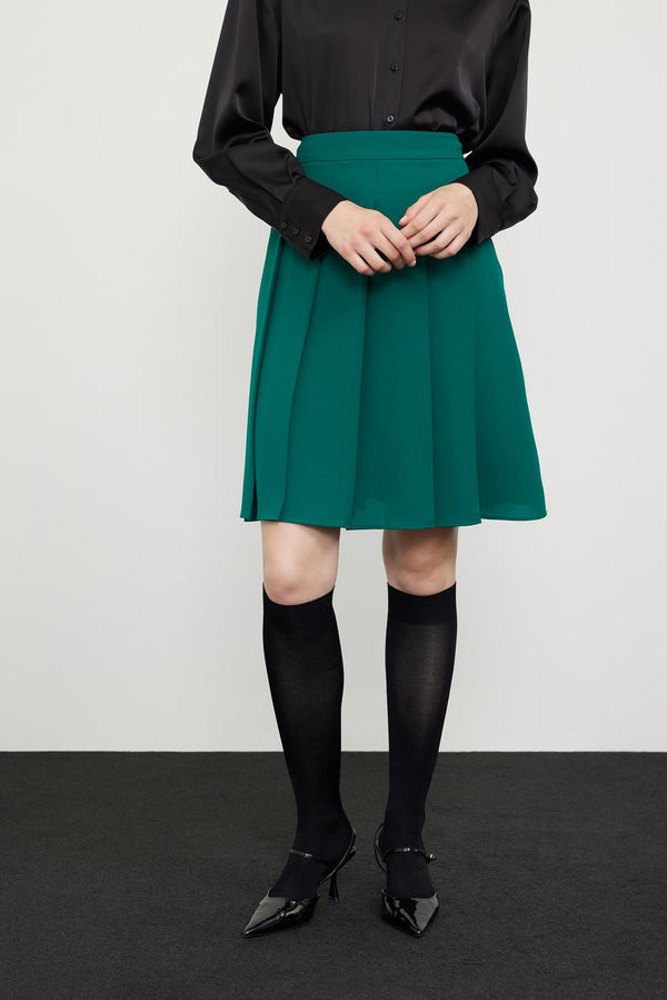 Roman Crepe Pleated Solid Skirt Green