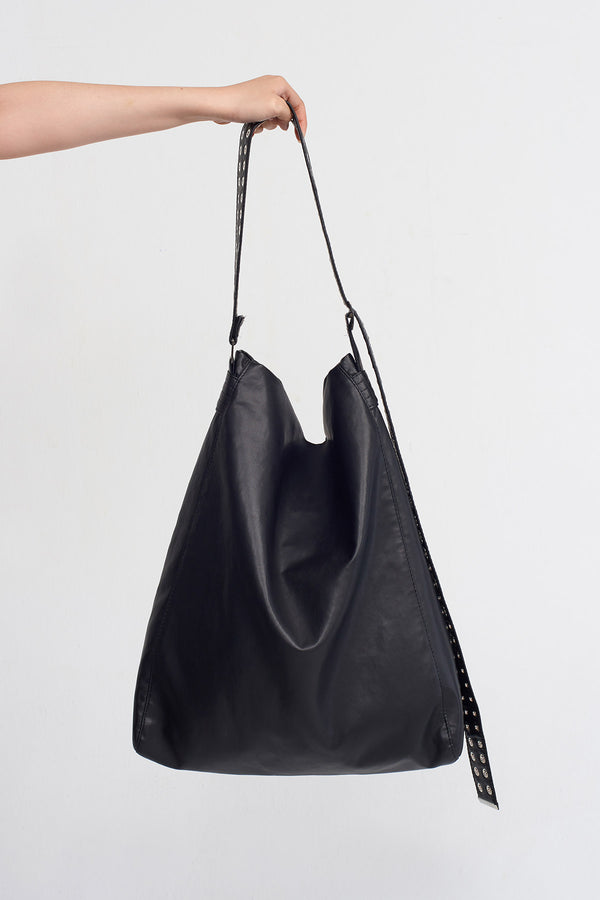 Nu Bird-Eye Shoulder Bag Black