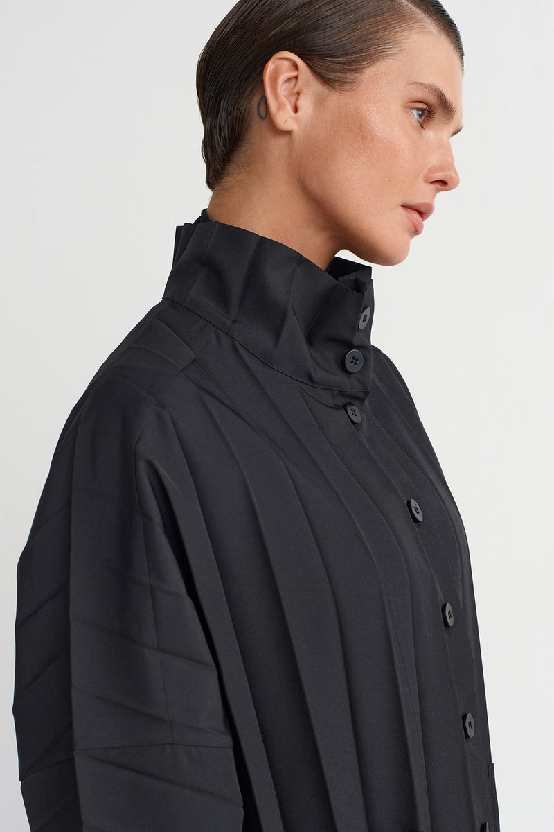 NU Pleated Jacket Black