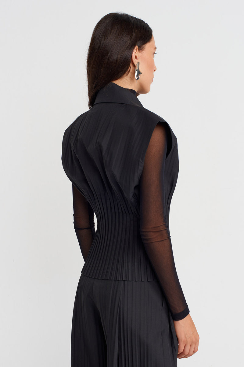 Nu Vest With Jacket Collar And Regional Pleats Black