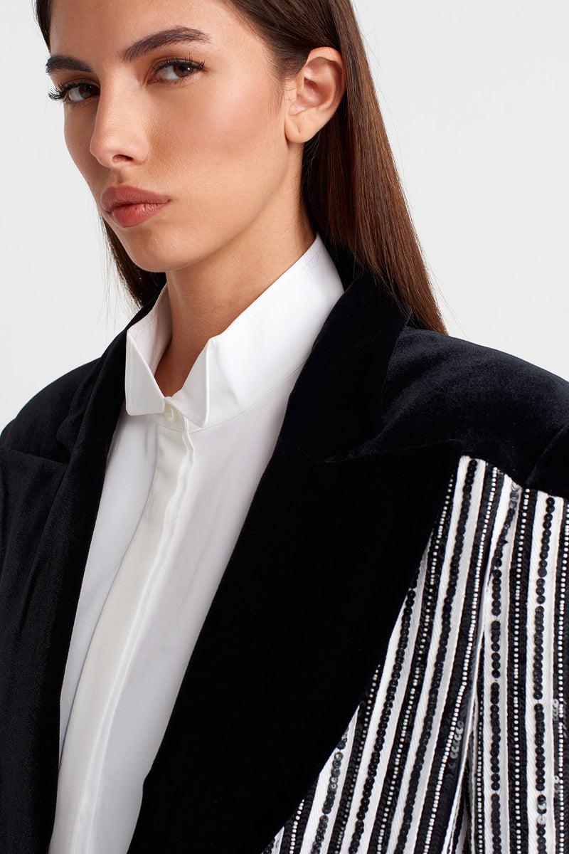 Nu Velvet Collar Beaded Short Jacket Black-White