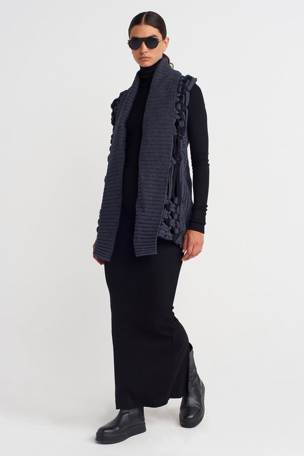 Nu Long Vest With Handcrafted Macramé Details Black & Grey