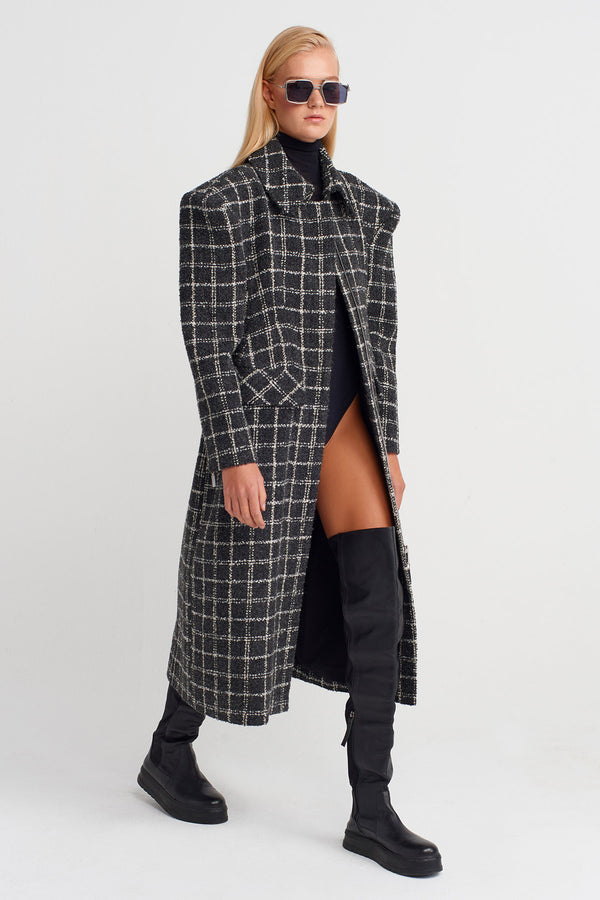 Nu Structured Shoulder Long Coat Grey/White