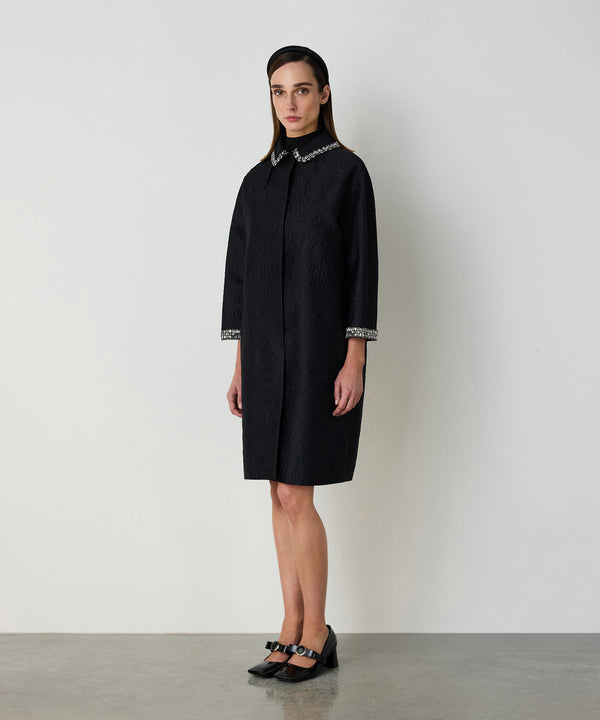 Machka Embroidered Shirt Collar Coat Black