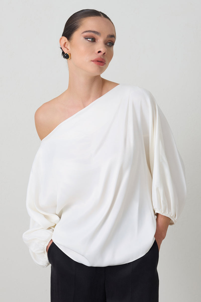 Setre Shoulder And Sleeve Detailed Stylish Blouse Ecru