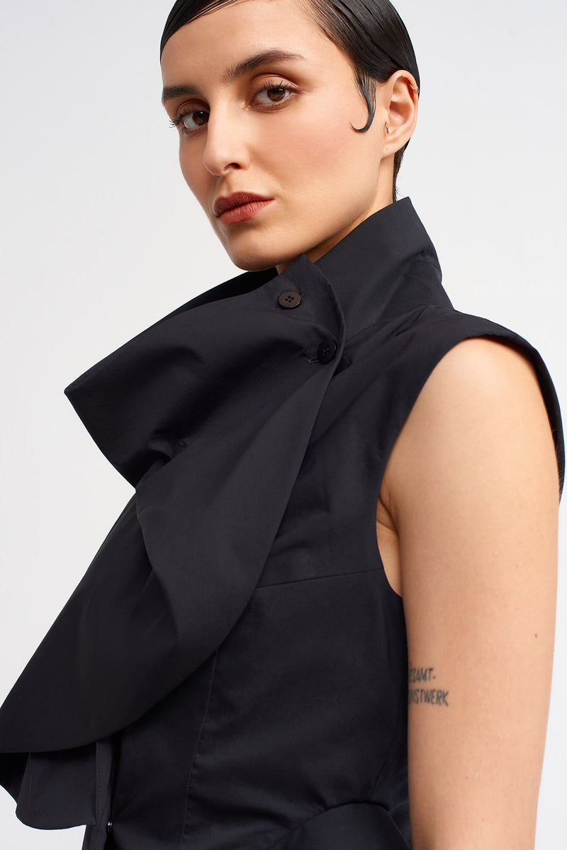 Nu Fitted, Sleeveless Blouse With Stitch Detail Black