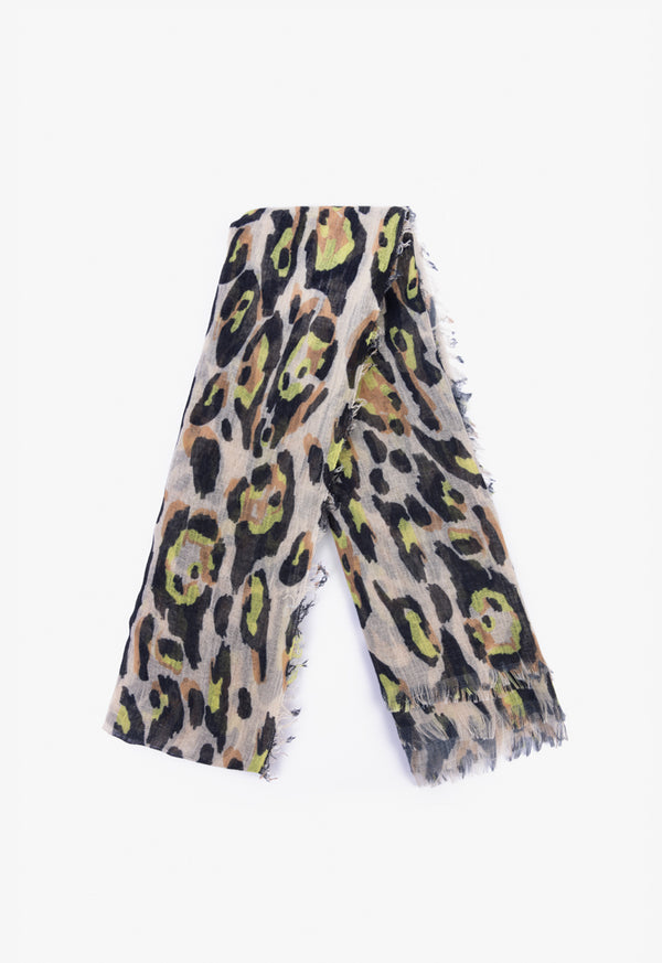 Choice Printed Scarf With Fringed Detail Multicolor