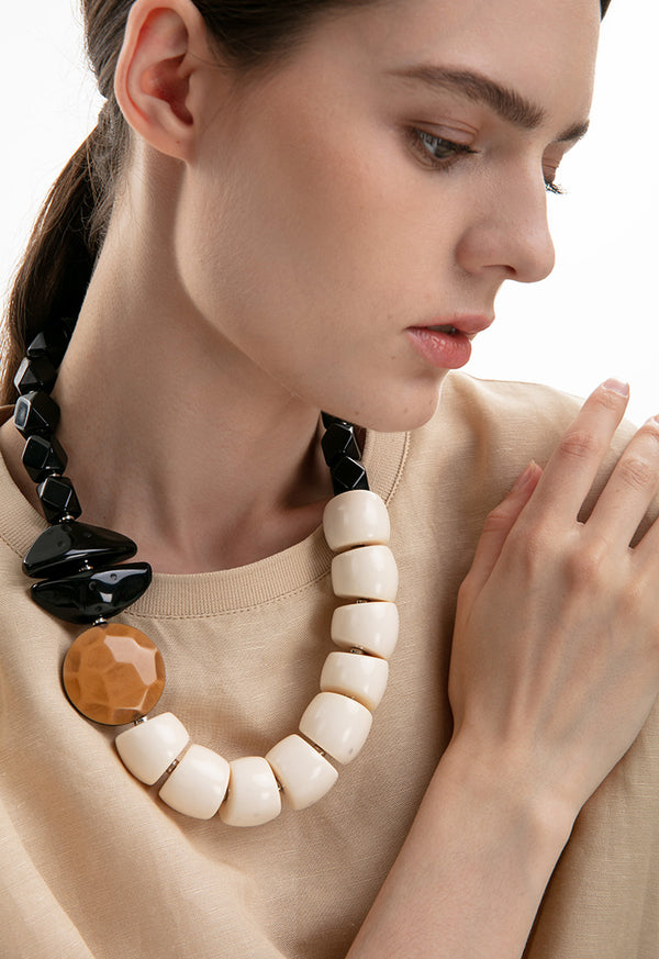 Choice Wooden Resin Multi Color Necklace Off white