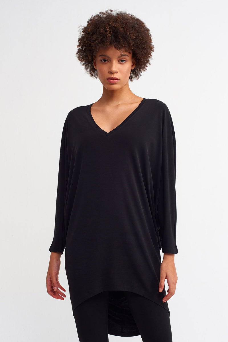 NU  Basic V-Neck Top Black