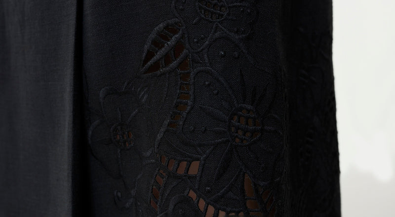 Machka Flower-Embroidered Skirt Black
