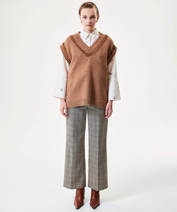 Machka Sweater With Chain Accessories Camel
