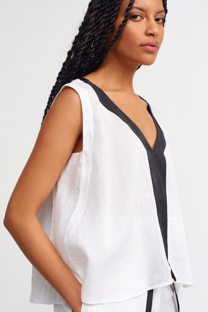 Nu Two-Toned Cropped Top Offwhite/Black